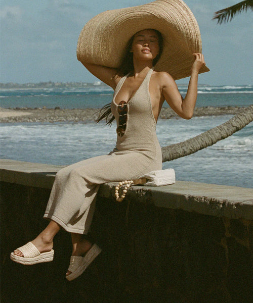 The Chavi Light Natural Raffia Sandals