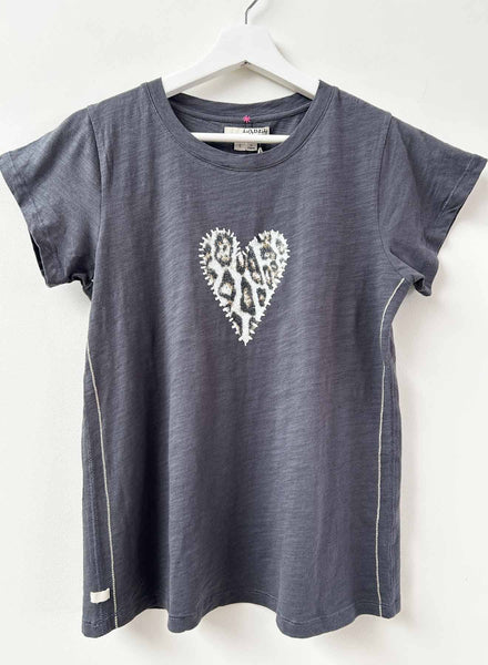 GRAPHIC AVA TEE