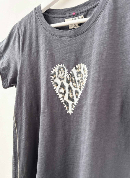 GRAPHIC AVA TEE