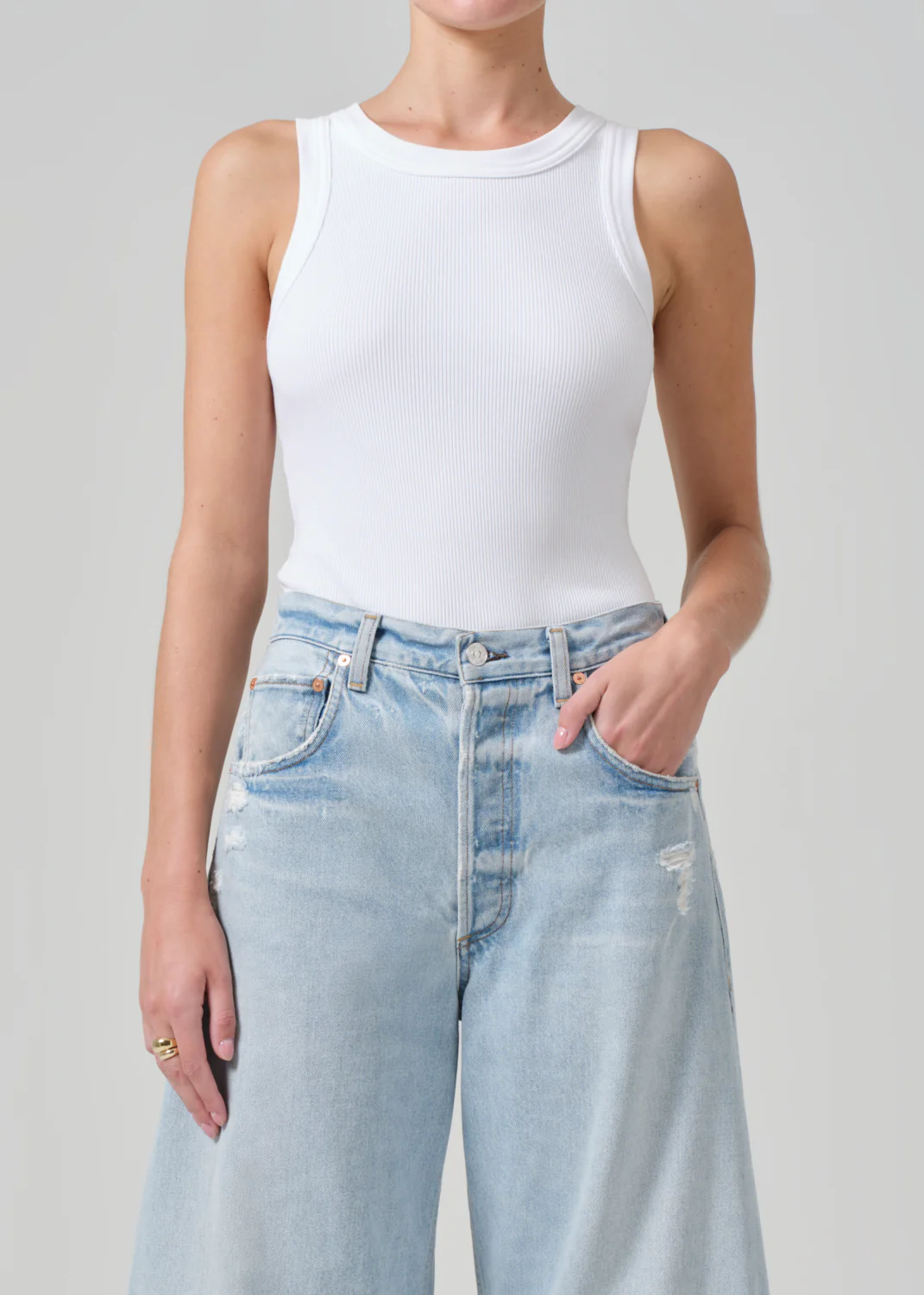 The Isabel Rib Tank