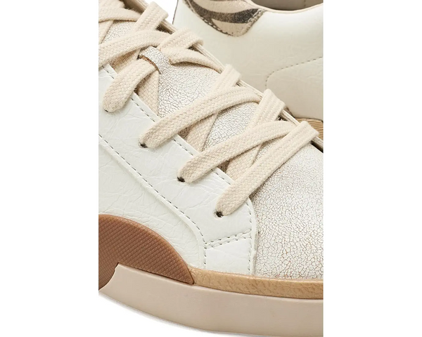 The Zina Sneaker