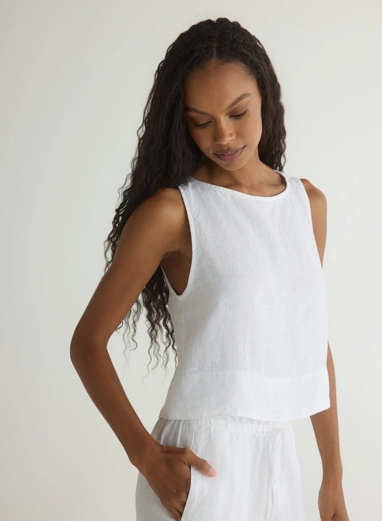 The Sleeveless Boat Neck Split Back - White